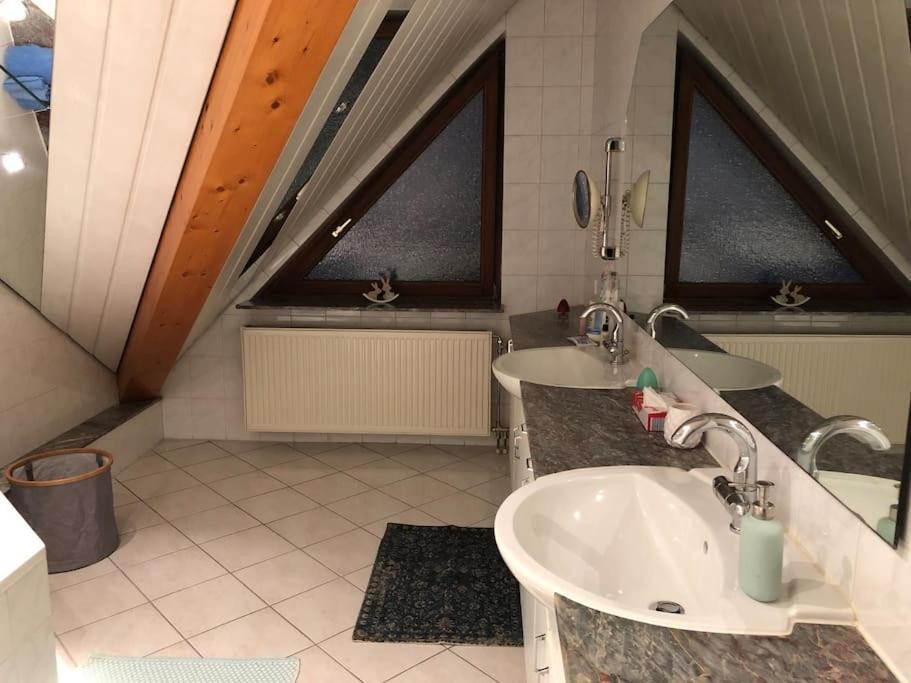 Grosse, Helle Wohnung Fuer Bis Zu 6 Personen Weinheim Εξωτερικό φωτογραφία