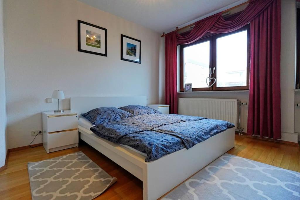 Grosse, Helle Wohnung Fuer Bis Zu 6 Personen Weinheim Εξωτερικό φωτογραφία