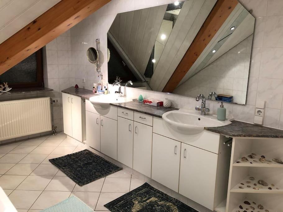Grosse, Helle Wohnung Fuer Bis Zu 6 Personen Weinheim Εξωτερικό φωτογραφία