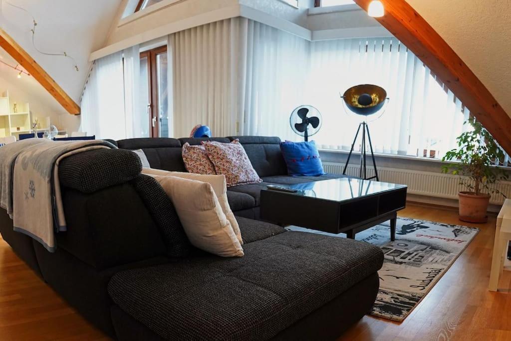 Grosse, Helle Wohnung Fuer Bis Zu 6 Personen Weinheim Εξωτερικό φωτογραφία